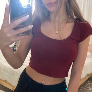 burgundy ribbed crop top (silence + noise)